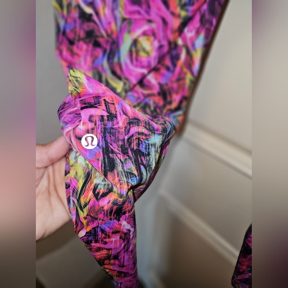 Multi Color Fast And Free High Rise Crop - Picture 3 of 5